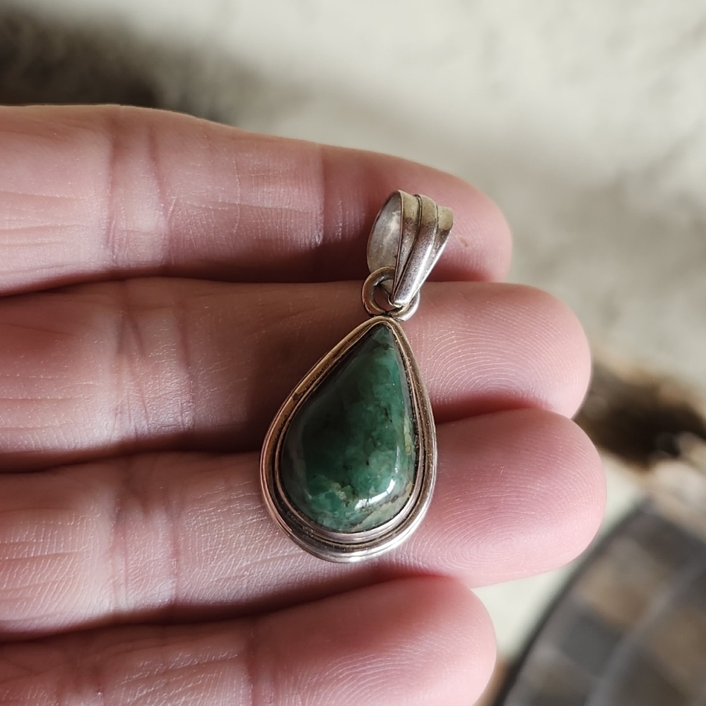 Sterling Silver Ruby Zoisite Gemstone Pendant - image 8